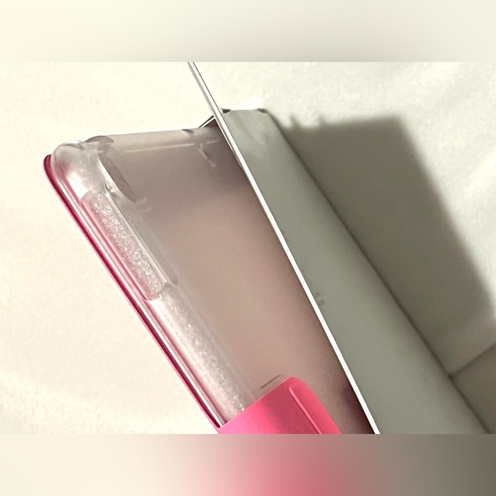 Heyday Vibrant Pink Tablet Case for iPad New in Package NWT - Picture 8 of 10